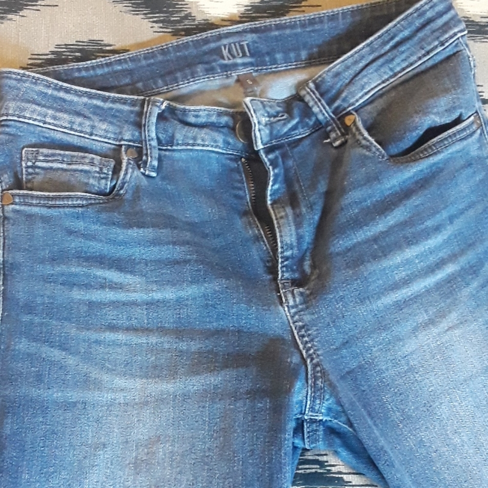 PRICE DROPPED AGAIN! Skinny Jeans